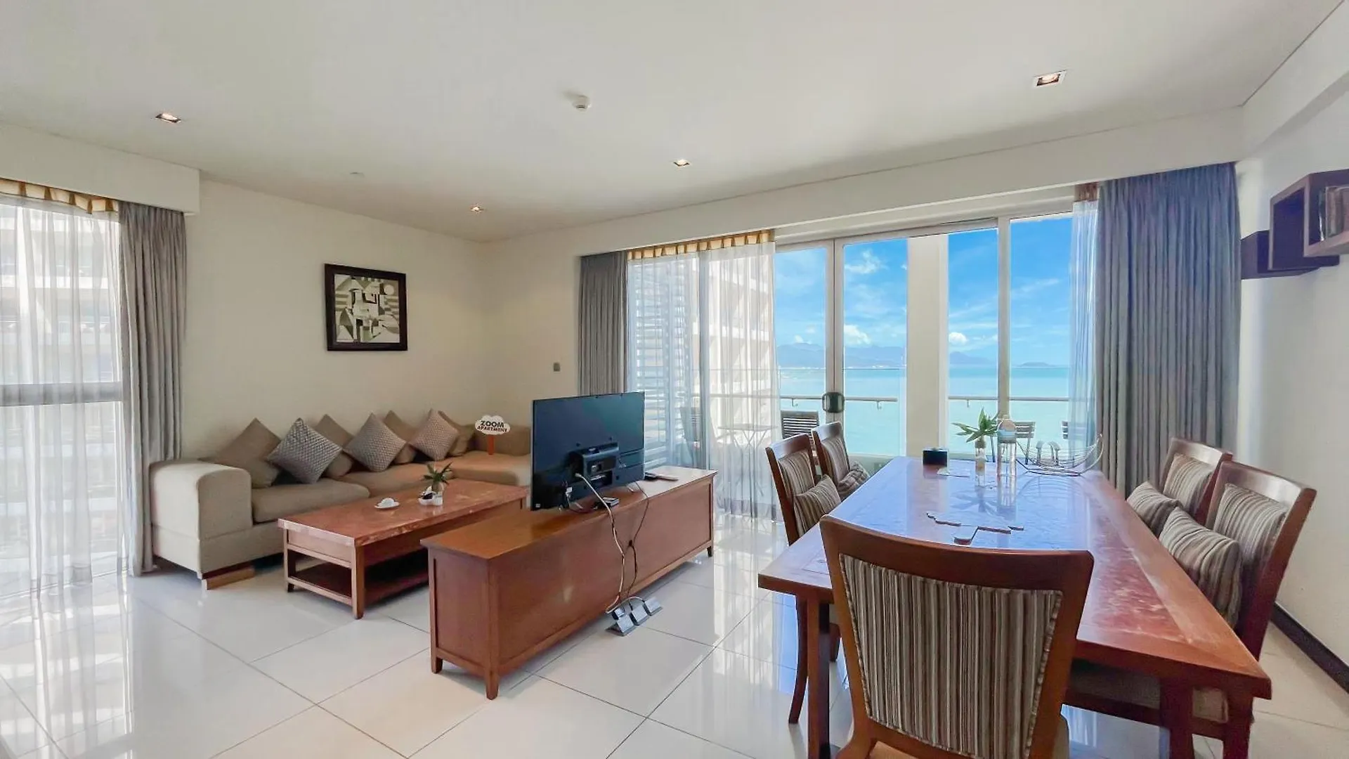 Rozy Apartment In City Center With Sea View ニャチャン